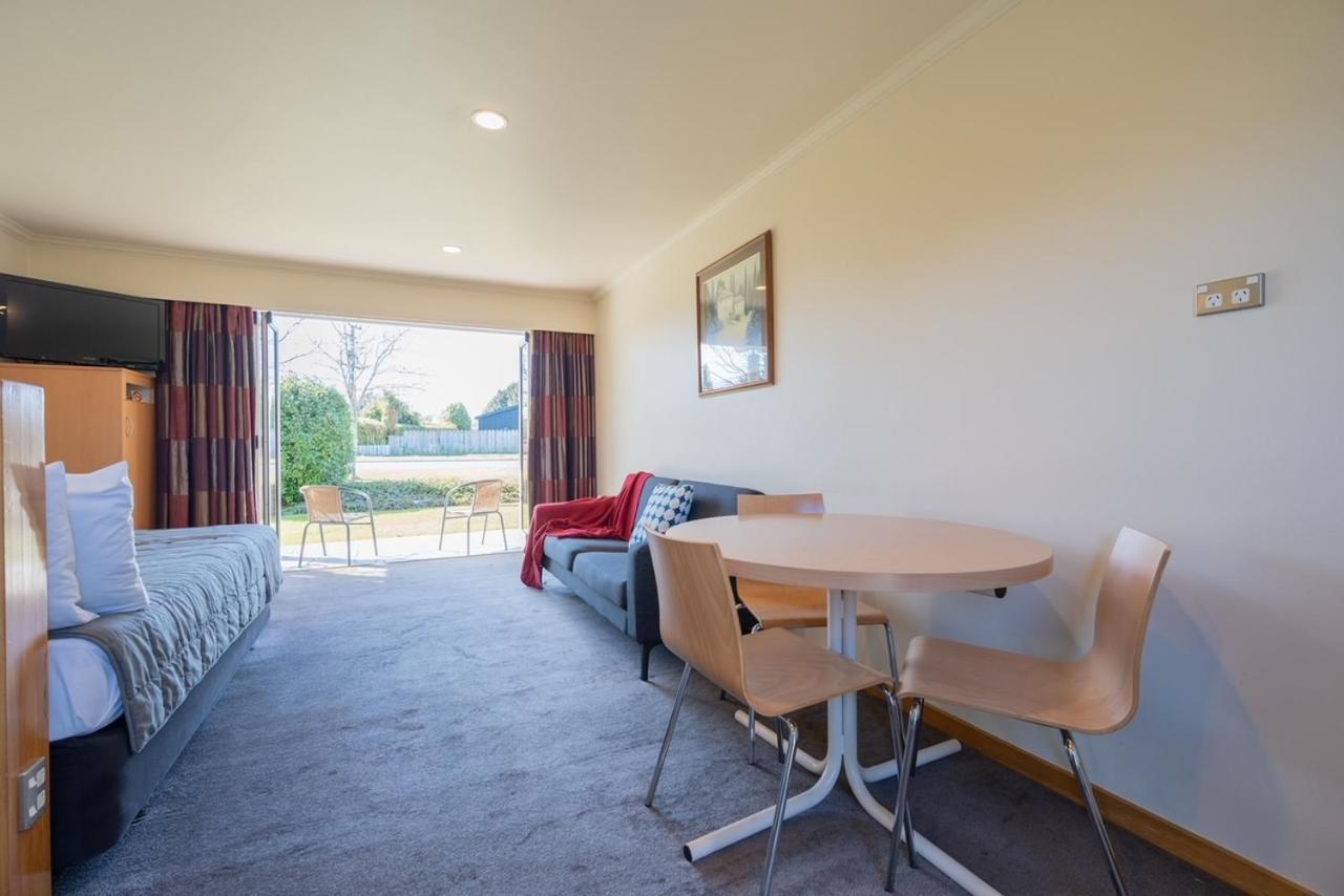 Te Anau Motel & Apartments Zewnętrze zdjęcie